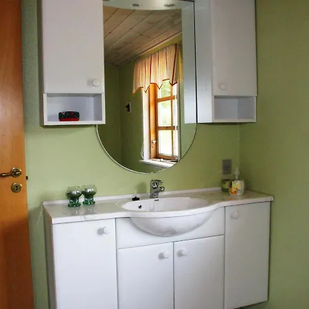 Three-bedroom Holiday In 13 Holiday home *